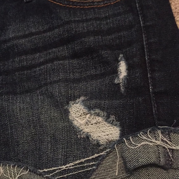 🌟SALE🌟Hollister Denim Midi Shorts - Picture 4 of 5